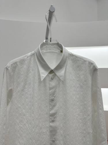 日本未入荷 2025 グッチ 新作 シャツ コピー