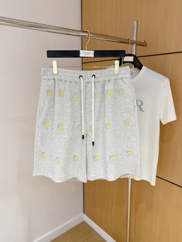 入手困難！ 2025 フェンディ 新作 ショートパンツ 偽物