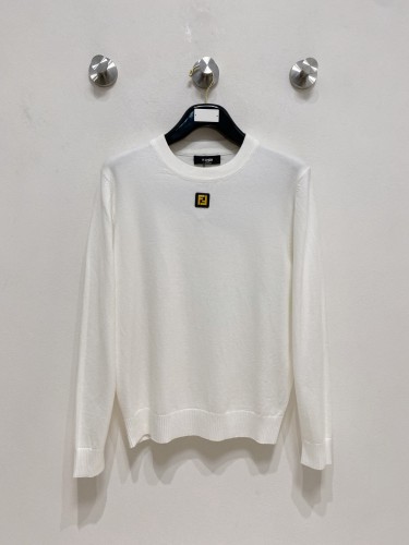 お洒落 2025 フェンディ 新作 ニット 偽物