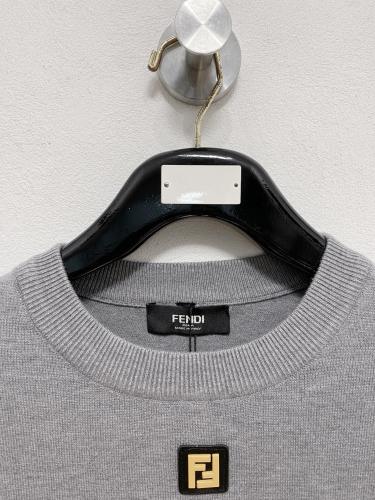 一目惚れ♪ 2025 フェンディ 新作 ニット コピー