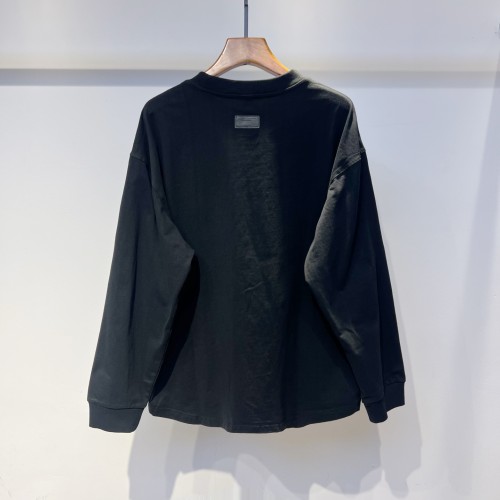 送料込 2025 バレンシアガ 新作 パーカー 偽物