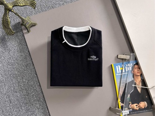 肌触り最高な 2025 バレンシアガ 新作 パーカー コピー