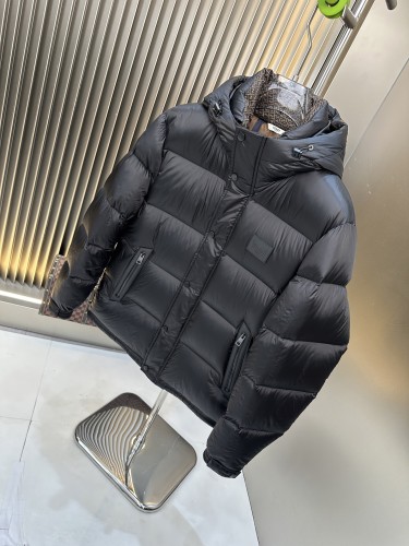 完売必至 2025 フェンディ 新作 ダウンジャケット コピー