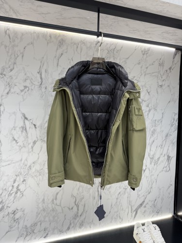 【大特価】2025 プラダ 新作 ダウンジャケット コピー