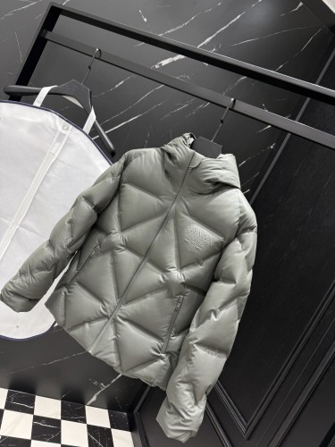 ☆超人気☆ 2025 プラダ 新作 ダウンジャケット コピー