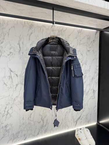 お洒落 2025 プラダ 新作 ダウンジャケット スーパーコピー