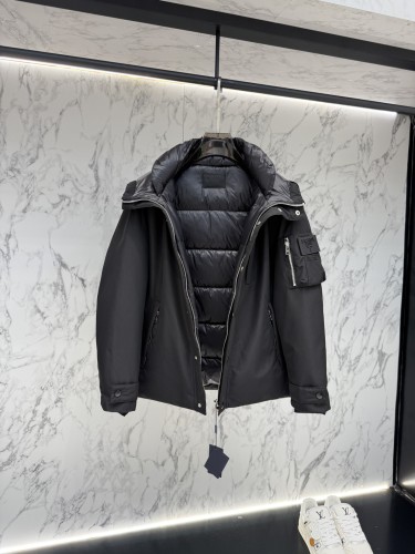 一目惚れ♪ 2025 プラダ 新作 ダウンジャケット 偽物