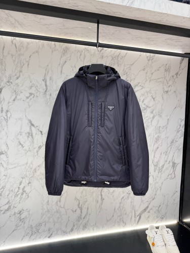 完売必至 2025 プラダ 新作 ダウンジャケット 偽物