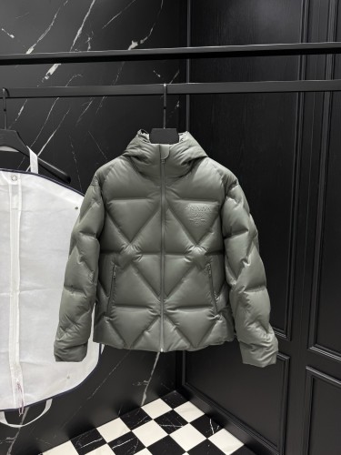 ☆超人気☆ 2025 プラダ 新作 ダウンジャケット コピー