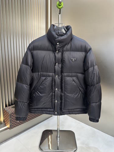 ☆超人気☆ 2025 プラダ 新作 ダウンジャケット コピー