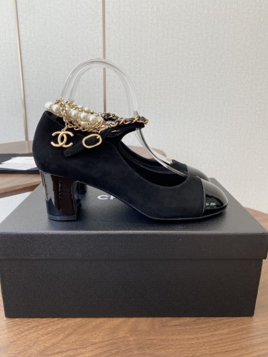 完売前に！2025 シャネル 新作 ハイヒール 偽物