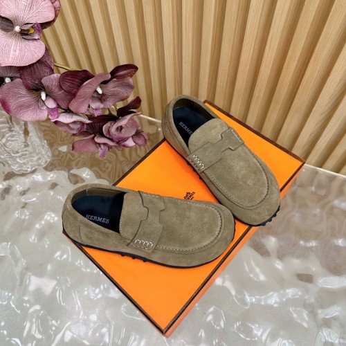 日本未入荷 2026 エルメス 新作 スニーカー コピー