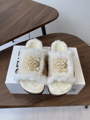 超希少！2026 ロエベ 新作 サンダル-スリッパ 偽物