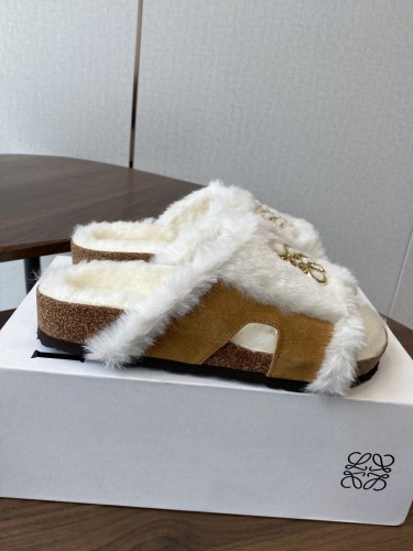 超希少！2026 ロエベ 新作 サンダル-スリッパ 偽物