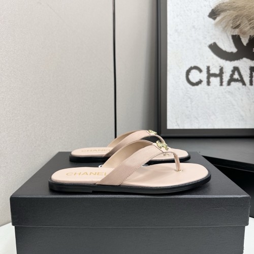 肌触り最高な 2026 シャネル 新作 サンダル-スリッパ 偽物