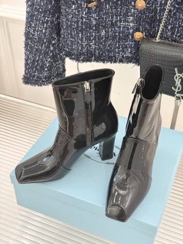 【大特価】2026 プラダ 新作 ブーツ 偽物