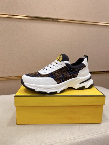 入手困難品！2026 フェンディ 新作 スニーカー 偽物