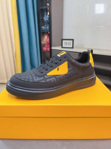 希少♪限定 2026 フェンディ 新作 スニーカー 偽物