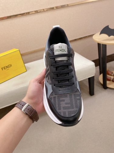 人気急上昇新作 2026 フェンディ 新作 スニーカー スーパーコピー