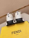 使い勝手良 2026 フェンディ 新作 スーカー コピー