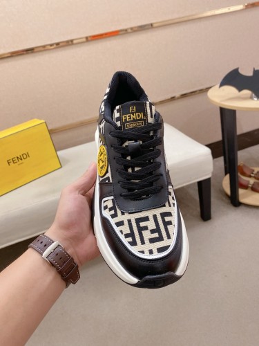 注目アイテム☆ 2026 フェンディ 新作 スニーカー スーパーコピー