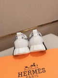争奪戦 2026 エルメス 新作 スニーカー コピー