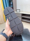激安価格！2026 ヒューゴボス 新作 スニーカー スーパーコピー