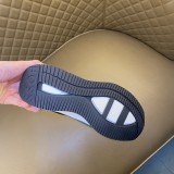 日本未入荷 2026 ヒューゴボス 新作 スニーカー スーパーコピー