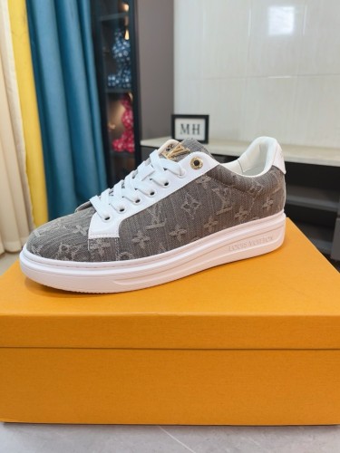 争奪戦 2026 ルイヴィトン 新作 スニーカー コピー