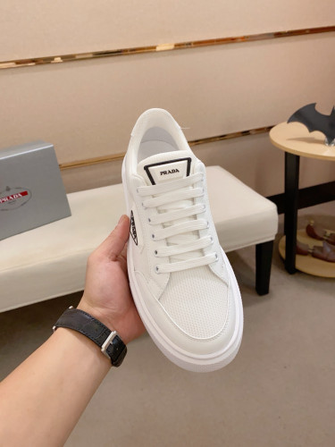 注目度抜群！2026 プラダ 新作 スニーカー スーパーコピー