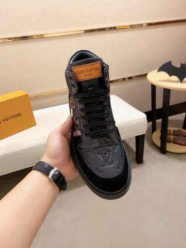 激安価格！2026 ルイヴィトン 新作 スニーカー スーパーコピー