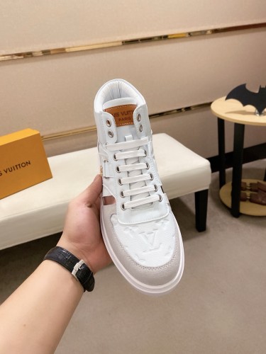 累積売上総額第１位！2026 ルイヴィトン 新作 スニーカー コピー