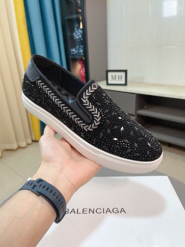 注目度抜群！2026 バレンシアガ 新作 パンプス コピー