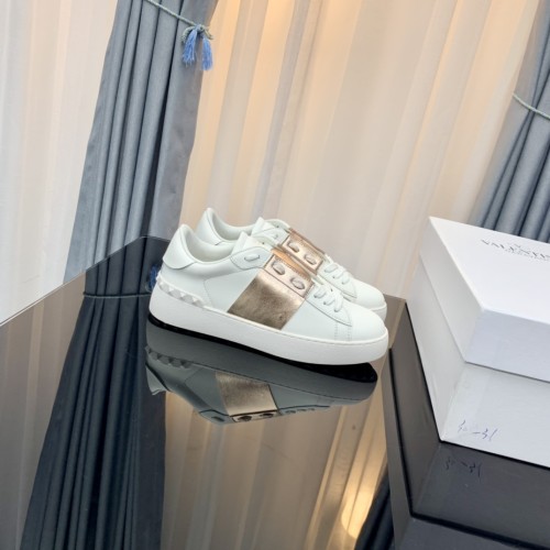 おすすめ 2026 ヴァレンティノ 新作 男女兼用 スニーカー コピー