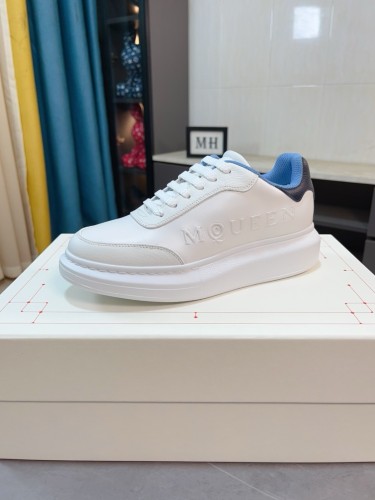 希少♪限定 2026 アレキサンダーマックイーン 新作 男女兼用 スニーカー 偽物