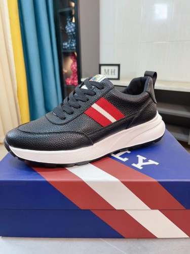 絶対欲しい！ 2026 バリー 新作 スニーカー コピー