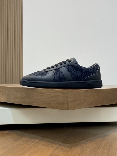 送料込 2026 ディオール 新作 スニーカー スーパーコピー