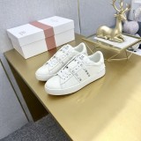 超希少！2026 ヴァレンティノ 新作 男女兼用 スニーカー スーパーコピー