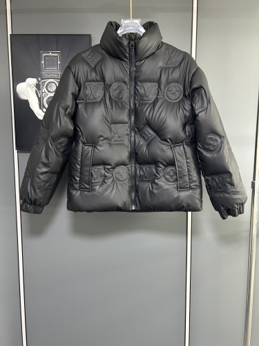 おすすめ 2026 ルイヴィトン 新作 ダウンジャケット 偽物