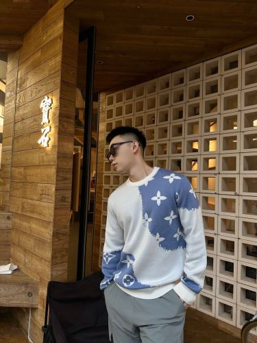 注目アイテム☆ 2026 ルイヴィトン 新作 ニット コピー