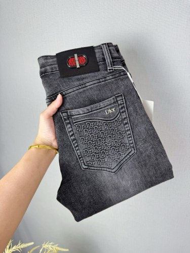 世界中で大人気♪ 2026 ディオール 新作 ジーンズ スーパーコピー