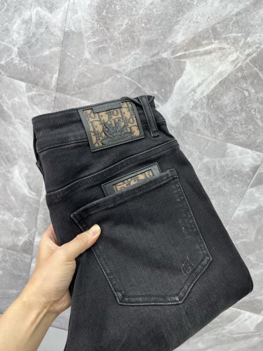 注目度抜群！2026 ディオール 新作 ジーンズ 偽物