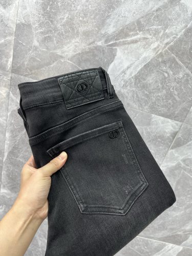 使い勝手良 2026 ディオール 新作 ジーンズ スーパーコピー