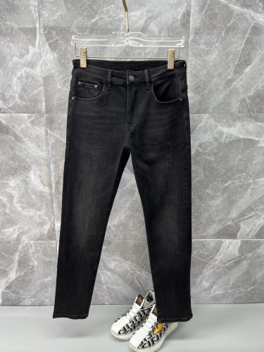 注目度抜群！2026 ディオール 新作 ジーンズ 偽物