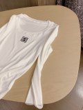 一目惚れ♪ 2026 シャネル 新作 長袖Tシャツ 偽物