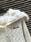 世界中で大人気♪  2026 ミュウミュウ 新作 ニット 偽物  2色