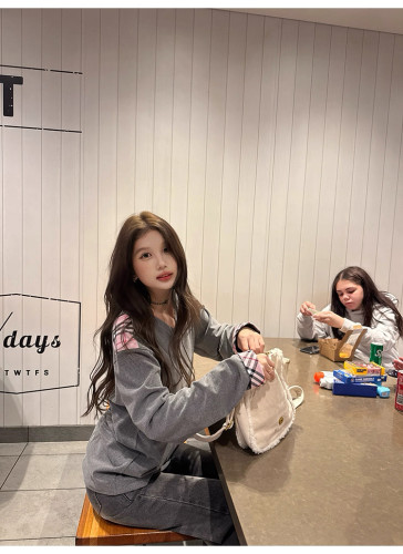 争奪戦 2026 バーバリー 新作 長袖Tシャツ コピー