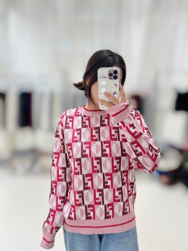 一目惚れ♪ 2026 フェンディ 新作 ニット 偽物