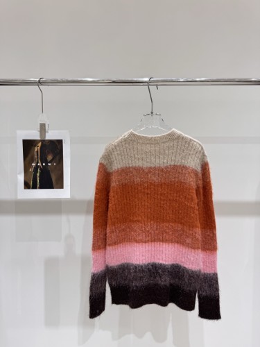 完売必至 2026 フェンディ 新作 ニット 偽物