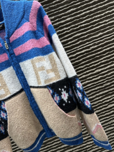 ★日本!!人気！2026 フェンディ 新作 ニット コピー